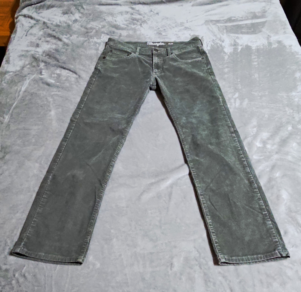 Wrangler Men’s Hunter Green Corduroy Jeans Slim Fit Straight Leg Sz 32x28